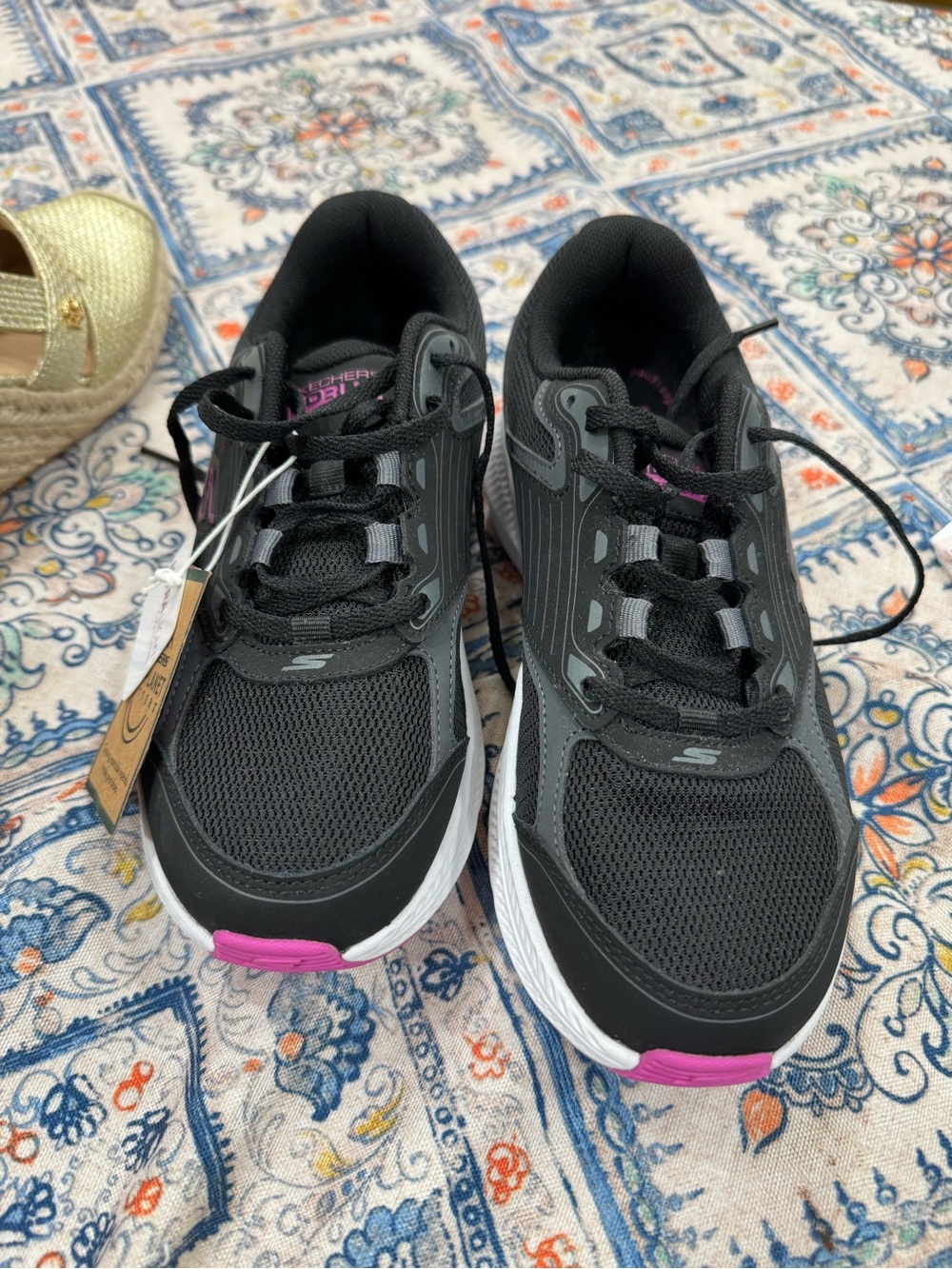 Skechers Black Sneakers with Pink Logo and White Sole